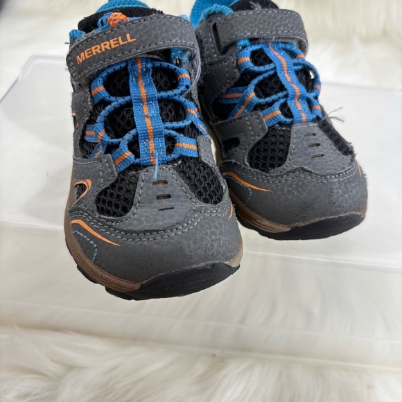 Merrell Gray and Blue Sneakers with Rugged Design size 7 kids - Picture 5 of 9